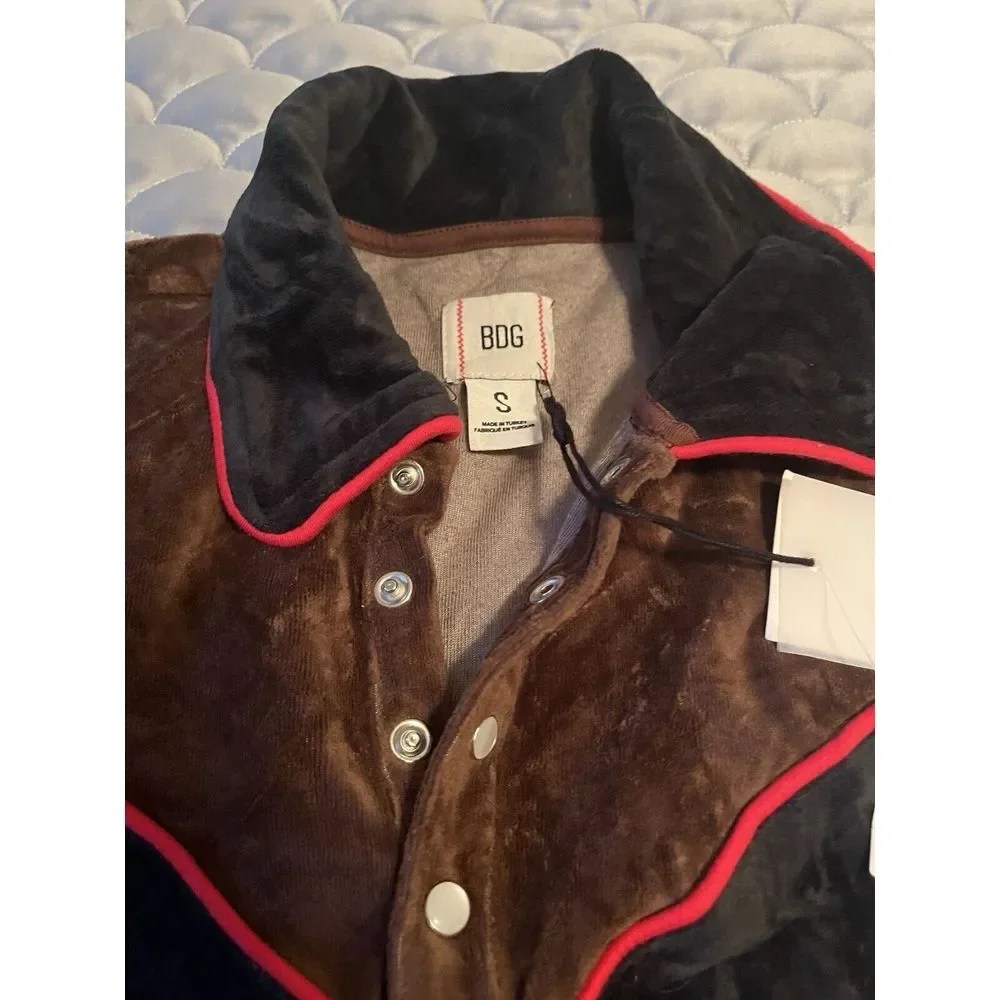 BDG western Velour Button Up Polo. New With tags. Size Small - Picture 7 of 8